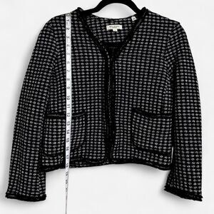 Max Studio Women's Black and White Tweed Cropped Cardigan